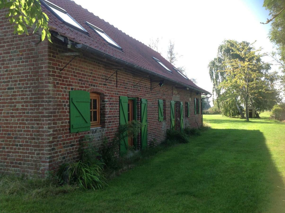 Le Gite "Des Voyageurs" Wormhout Bagian luar foto