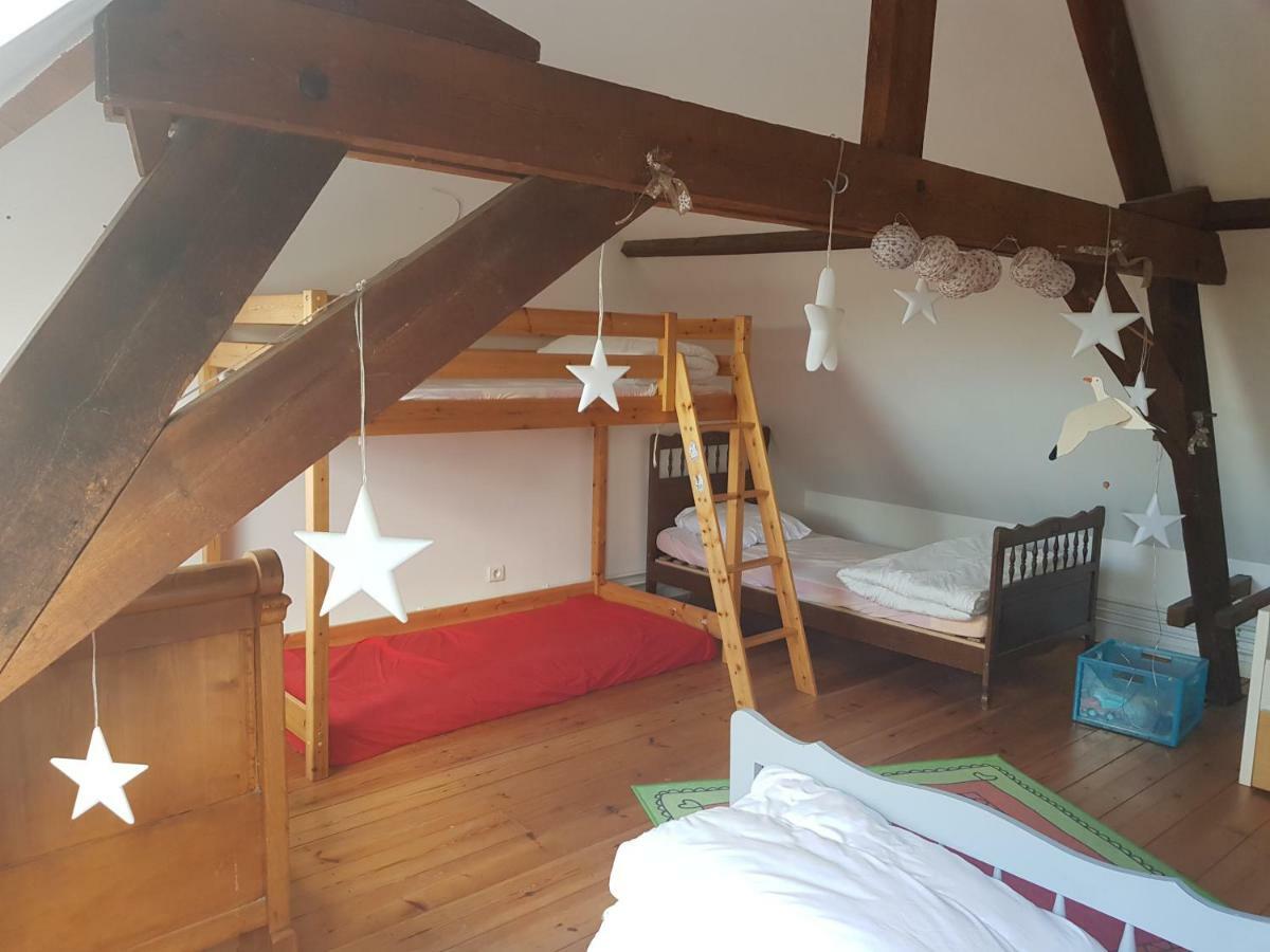 Le Gite "Des Voyageurs" Wormhout Bagian luar foto